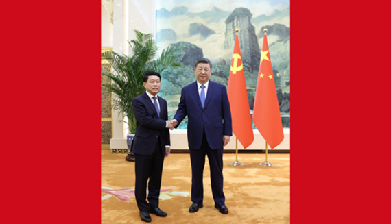 習近平會見老撾人民革命黨中央總書記、國家主席特使沙倫賽